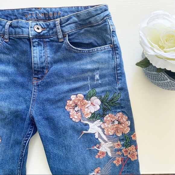 HALLHUBER stylish Asian embroidery jeans 31” waist - Picture 7 of 12